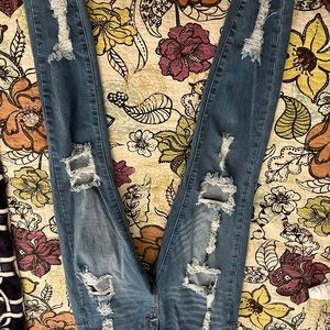 S.O.N.G curvy high rise skinny ankle Jean's size 09/28